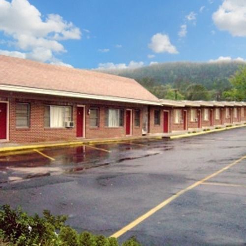 Shamrock Motel Hot Springs Ngoại thất bức ảnh